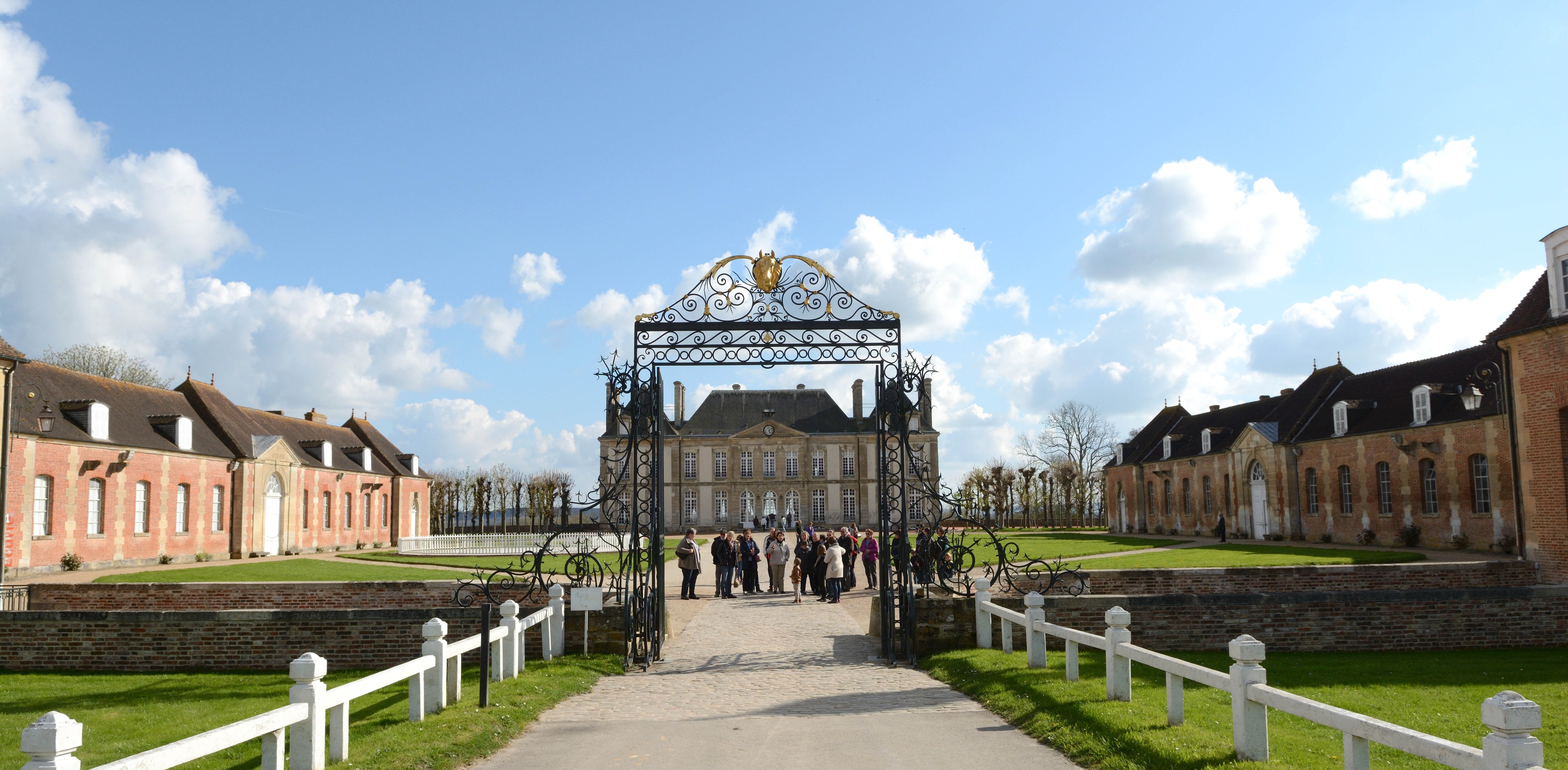 Self-guided tour of the Haras National du Pin